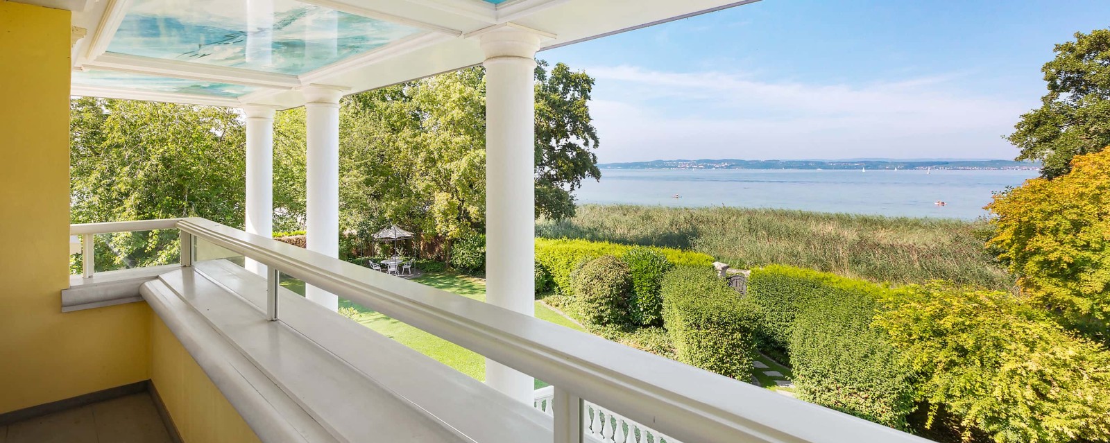 tg_thurgau_am-bodensee_imperial_villa-mit-seeanstoss_david-hauptmann_nobilis-estate_neu3.jpg